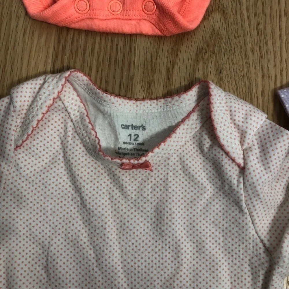 12 month 4 Pack of Onesies Carter’s Garanimals